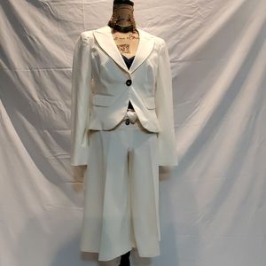 🌷Bebe cream pantsuit